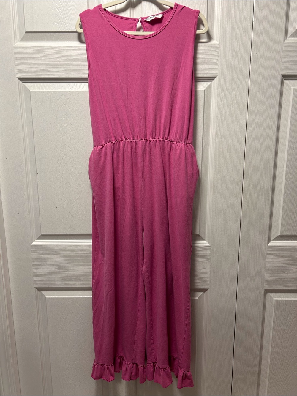🩷 Smash + Tess Hot Pink Sleeveless Jumpsuit with Ruffle Hem